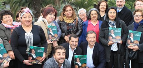 Fotografía de la presentación del libro "Emprendimiento a la Carta"