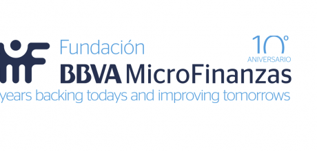 logo lema aniversario en inglés - FMBBVA