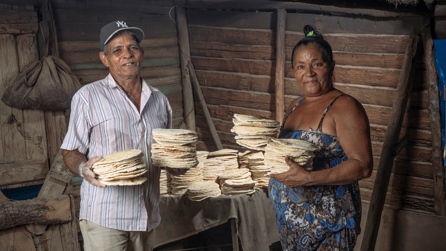 emprendedora dominicana FMMBVA elaboración casabe